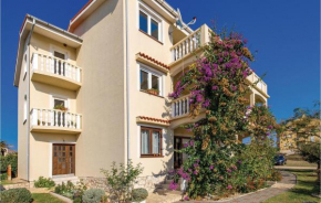 Two-Bedroom Apartment in Povljana